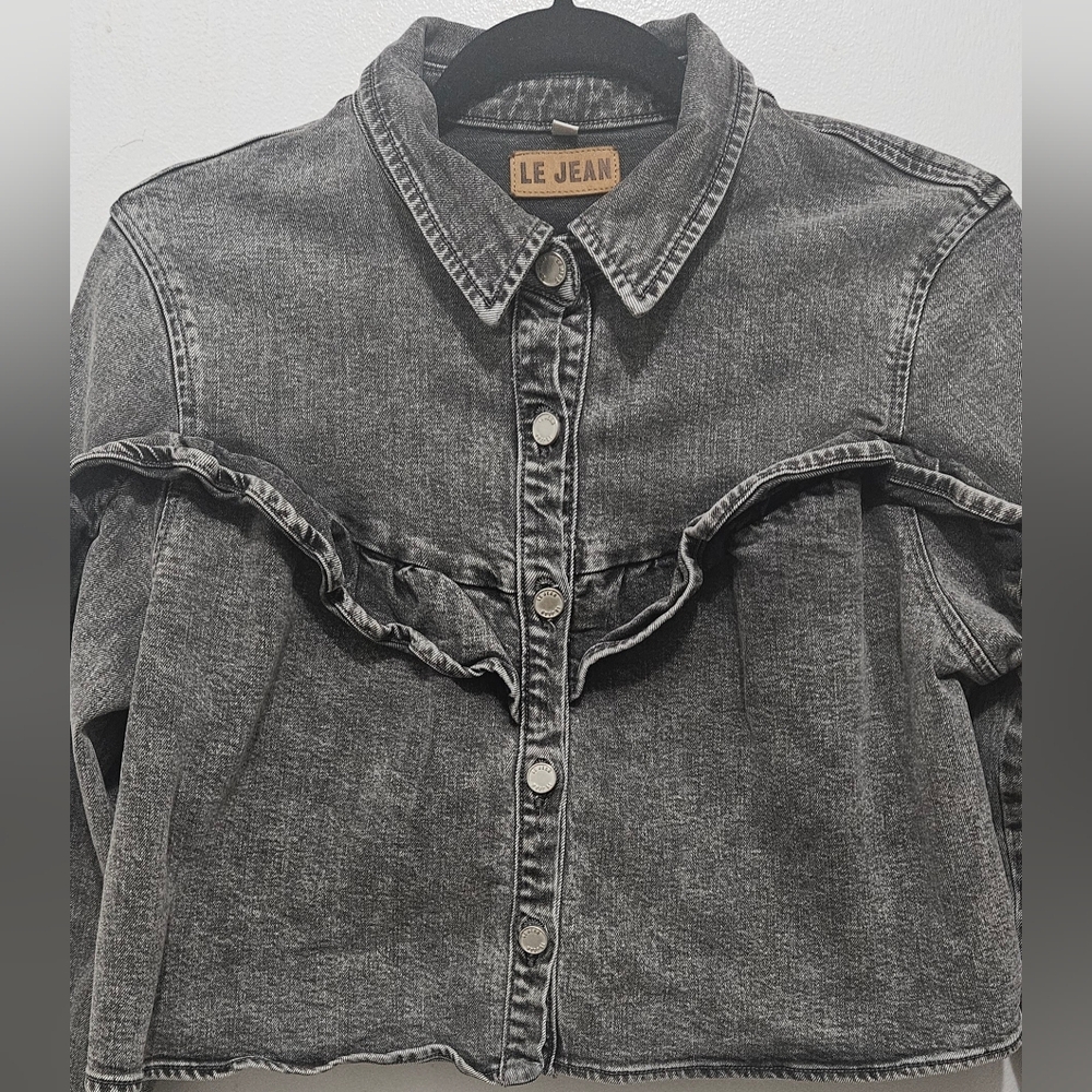 LE JEAN by Charlie Gay Ruffle Denim Jacket Gray Washed Cropped Button Up